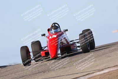 media/Oct-26-2025-CalClub SCCA (Sun) [[8ce1e69566]]/Group 6/Grapevine/